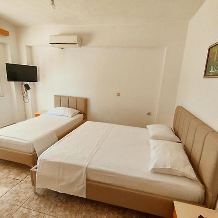 Mejdi Apartments Sarandë Quarto foto